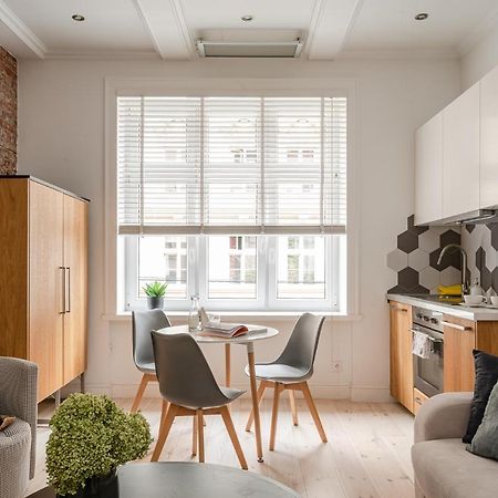 Rynek Stare Miasto Apartment 5 - Klima Netflix Wrocław Exterior foto